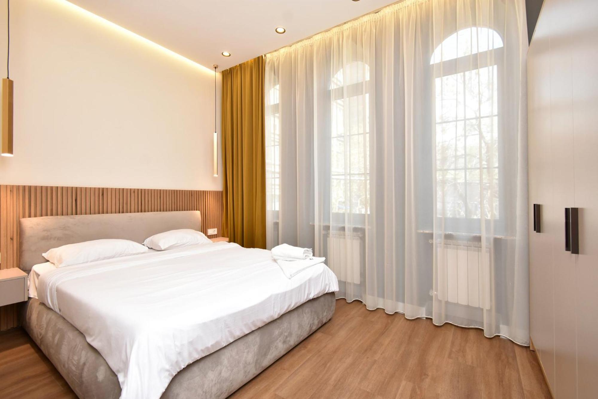 Aparthotel Aygestan Plaza à Erévan Extérieur photo