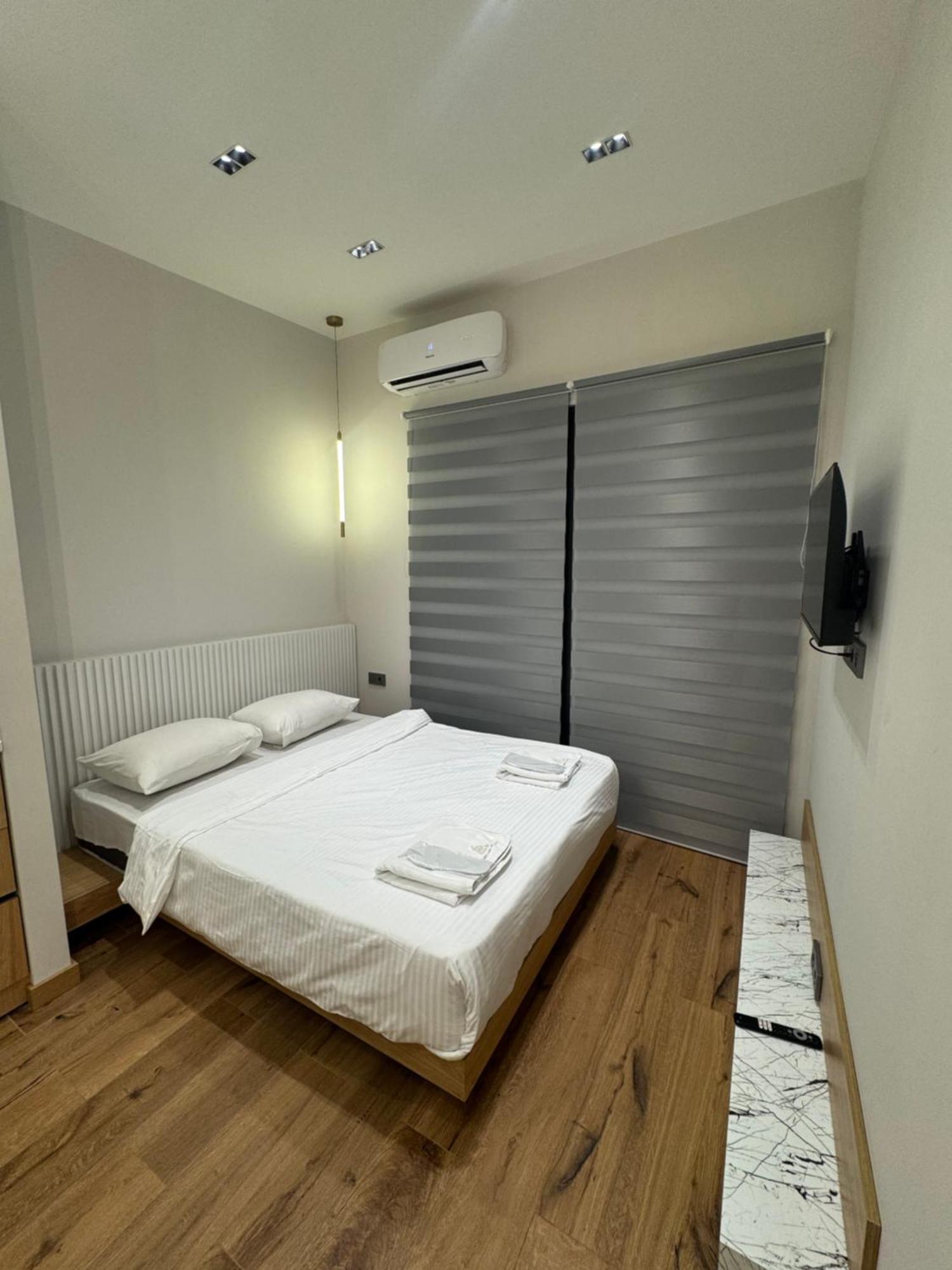 Aparthotel Aygestan Plaza à Erévan Extérieur photo