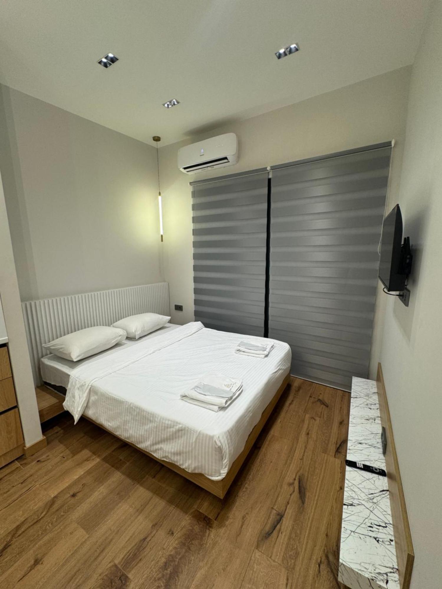 Aparthotel Aygestan Plaza à Erévan Extérieur photo